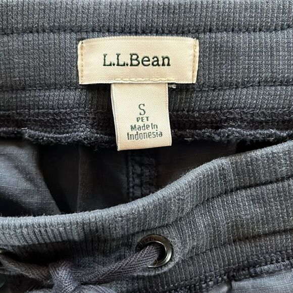 L.L.Bean Size Small Petite 🛶⛺️Navy Blue Capri Pants , Cropped Pants - Picture 7 of 11
